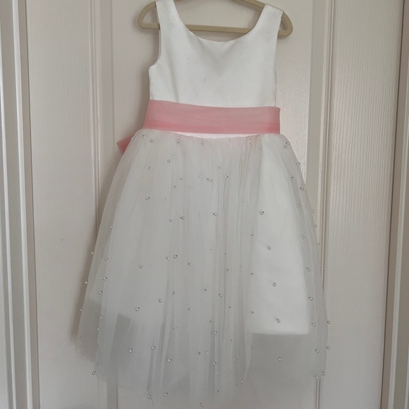 Toddler White and Ivory Flower Girl Dress with Bowknot - Picture 2 of 6